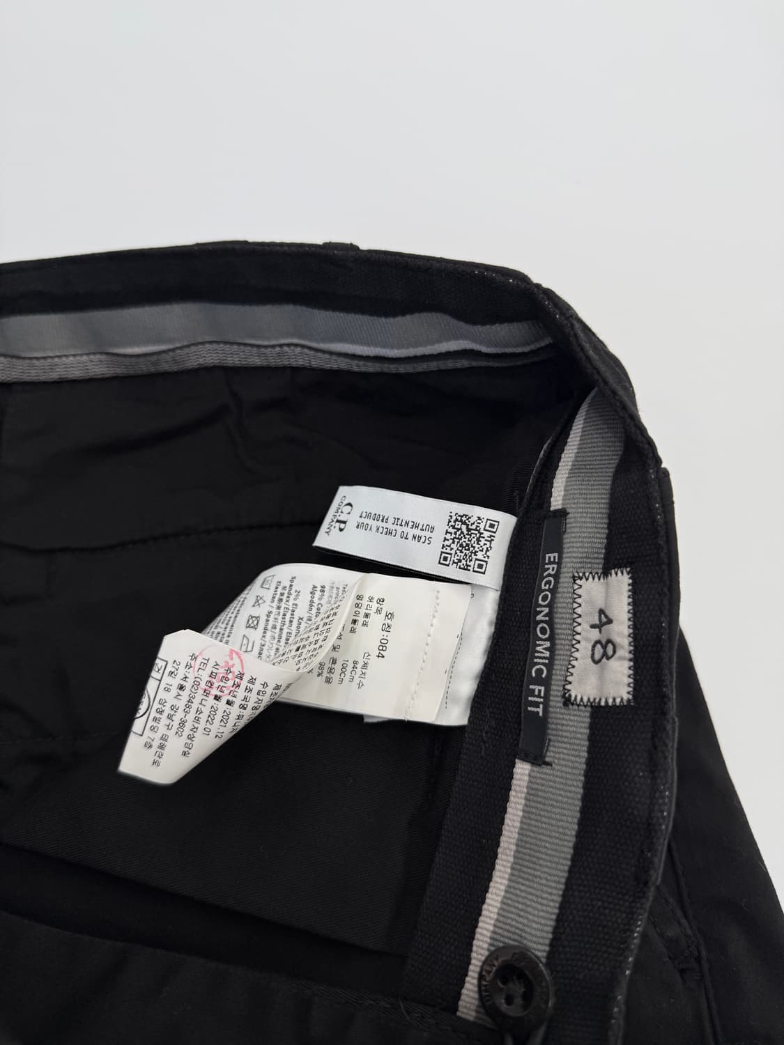 CP컴퍼니 렌즈 와펜 카고 팬츠 블랙 상품이미지6