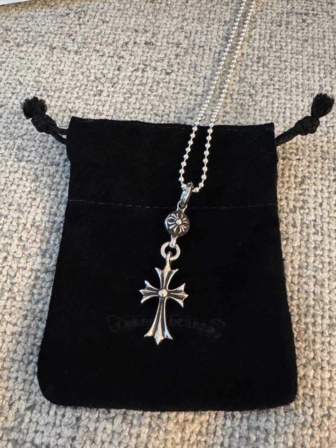 크롬하츠 원 볼 타이니 크로스 펜던트 상품이미지5