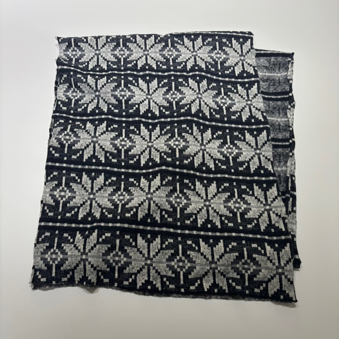 꼼데가르송 옴므 눈꽃 머플러 상품이미지2