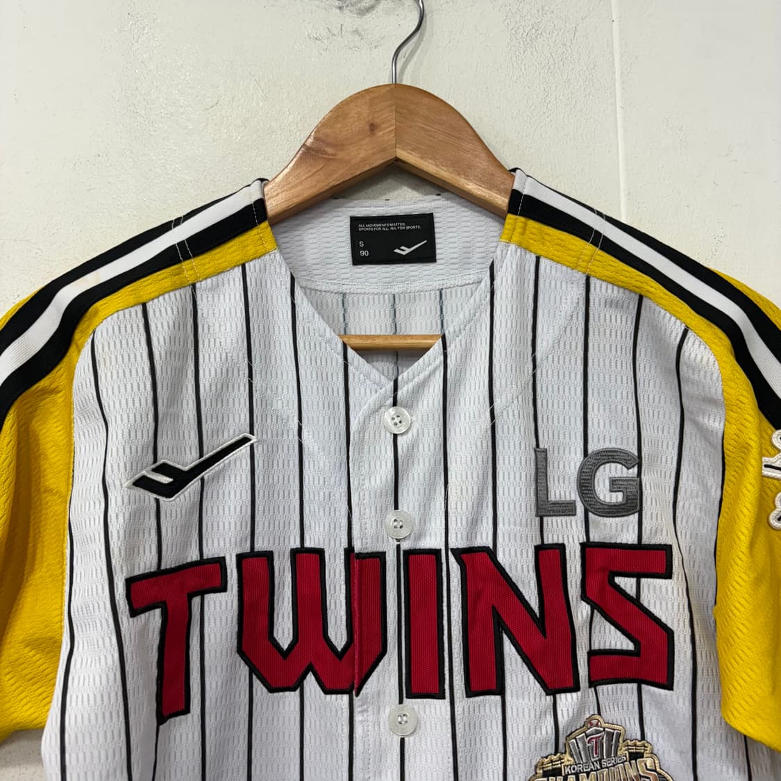 엘지트윈스x무너 콜라보 유니폼 상품이미지2