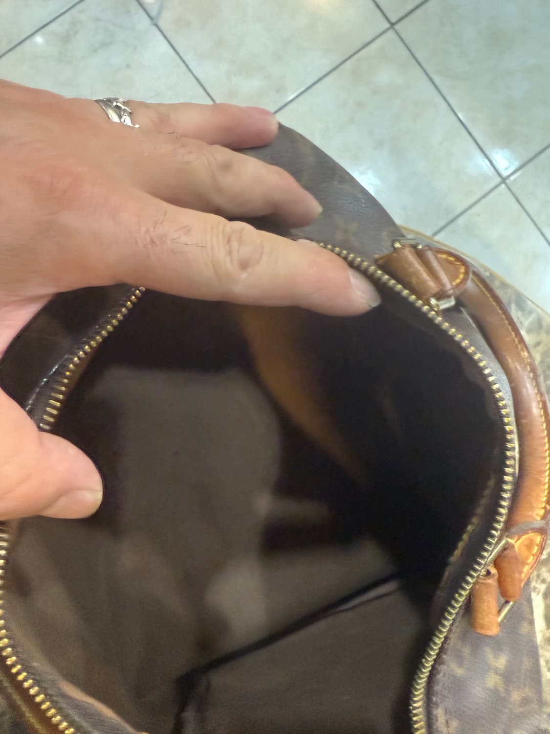 정품 루이비통 스피디30 팝니다 상품이미지6