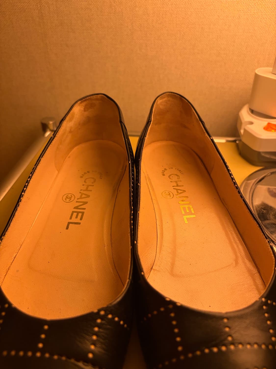 샤넬 로고 구두 단화 37(정품/상태최상) 상품이미지3