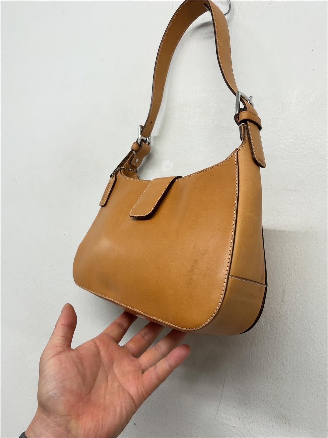 코치 가죽 숄더백 상품이미지3