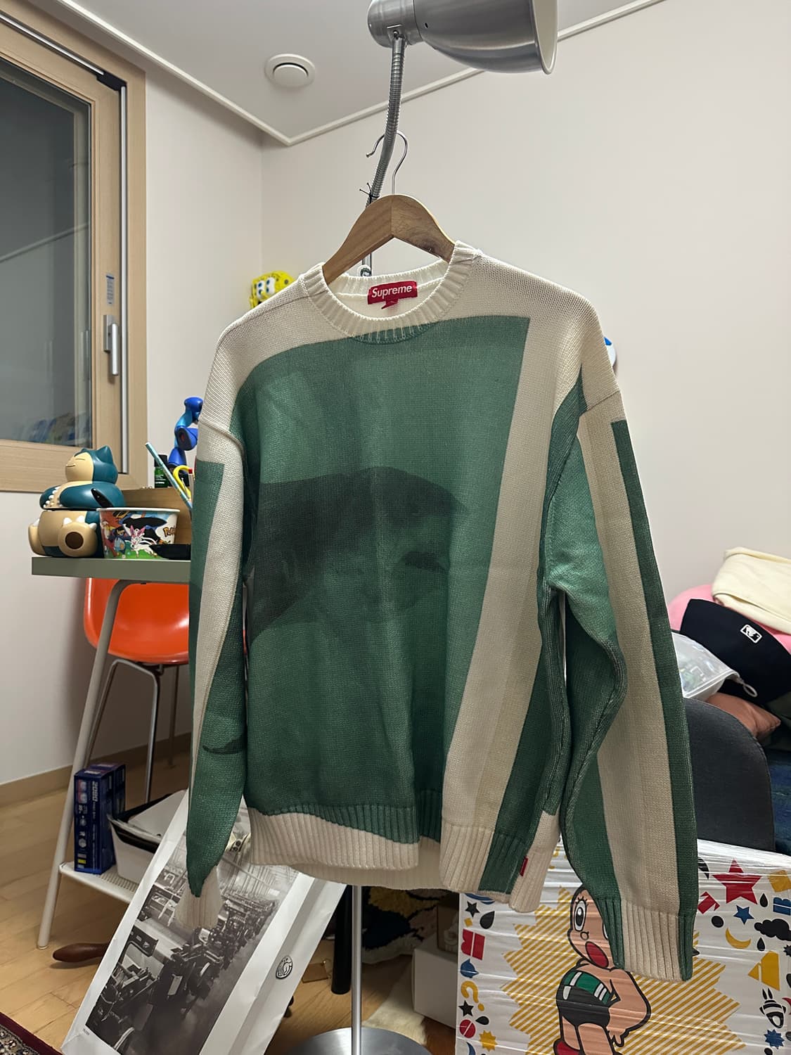 슈프림 데미안허스트 스웨터 상품이미지1