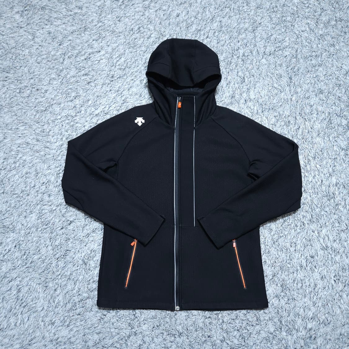 데상트)105 남자 하이브리드 후드집업 / 왕눈이샵 상품이미지1