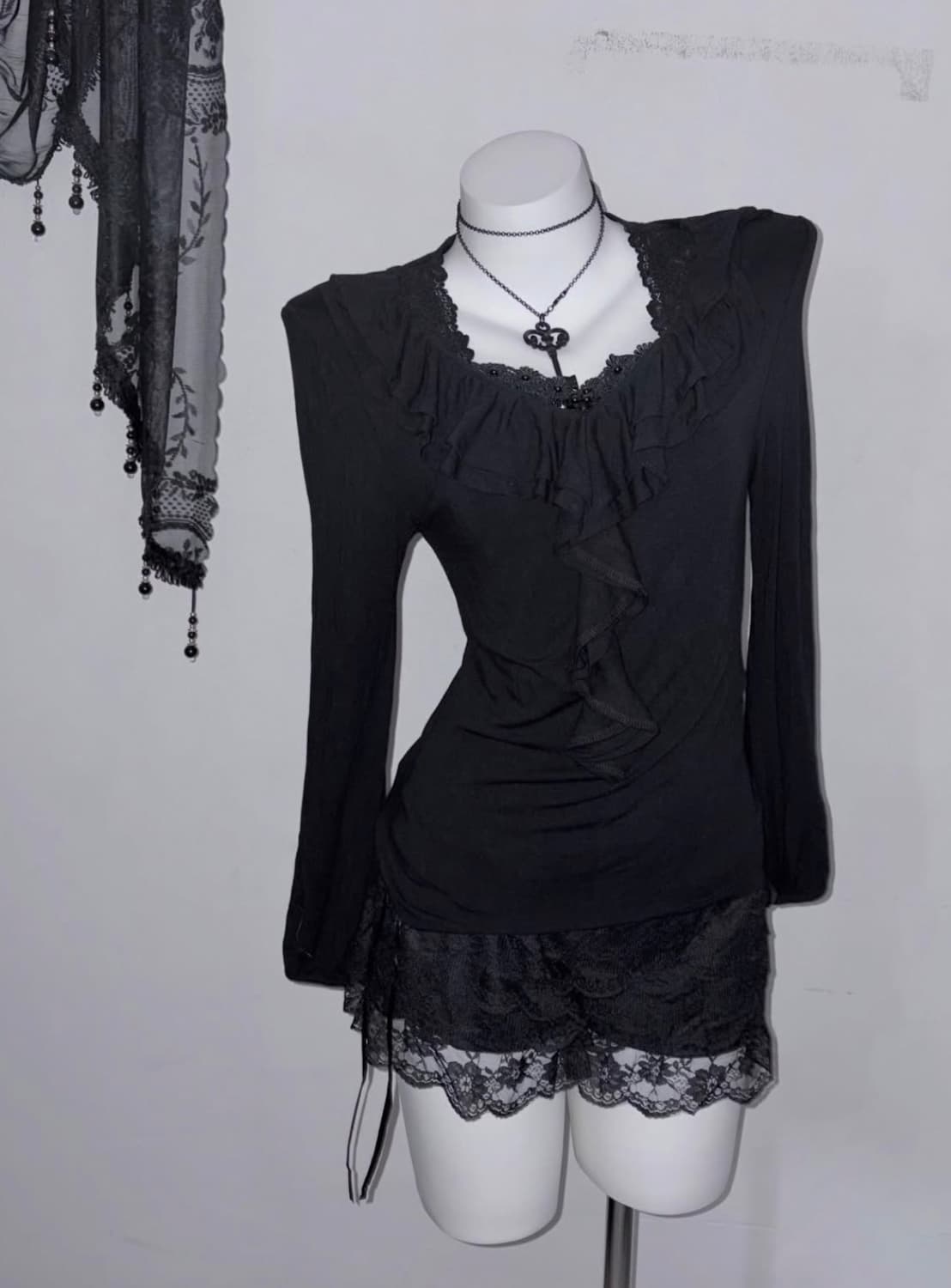공겜여주 러플블라우스 2피스 긱시크 블랙모리 도쿄 고스 로리 고딕  상품이미지1