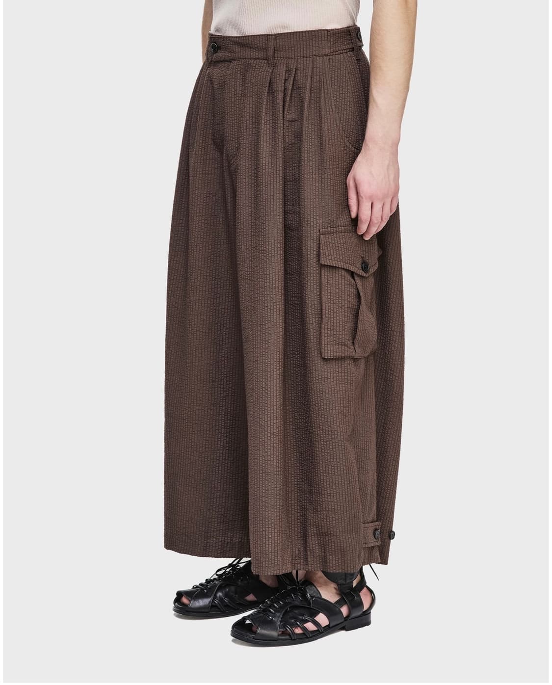 82) 송지오옴므 멀티 플리츠 크롭 와이드 카고 팬츠 SH3PT366BR 상품이미지4
