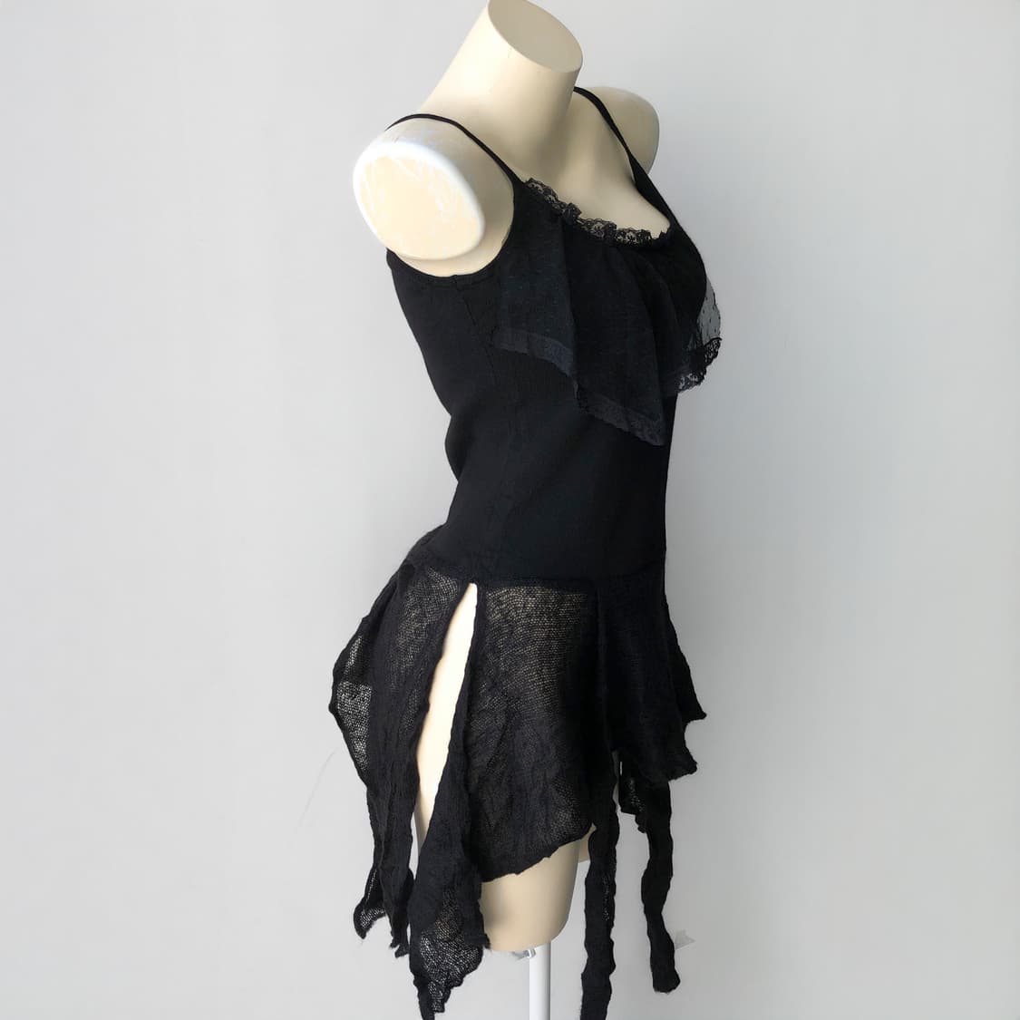 블랙 러플 울 레이어드 미니 원피스 상품이미지4