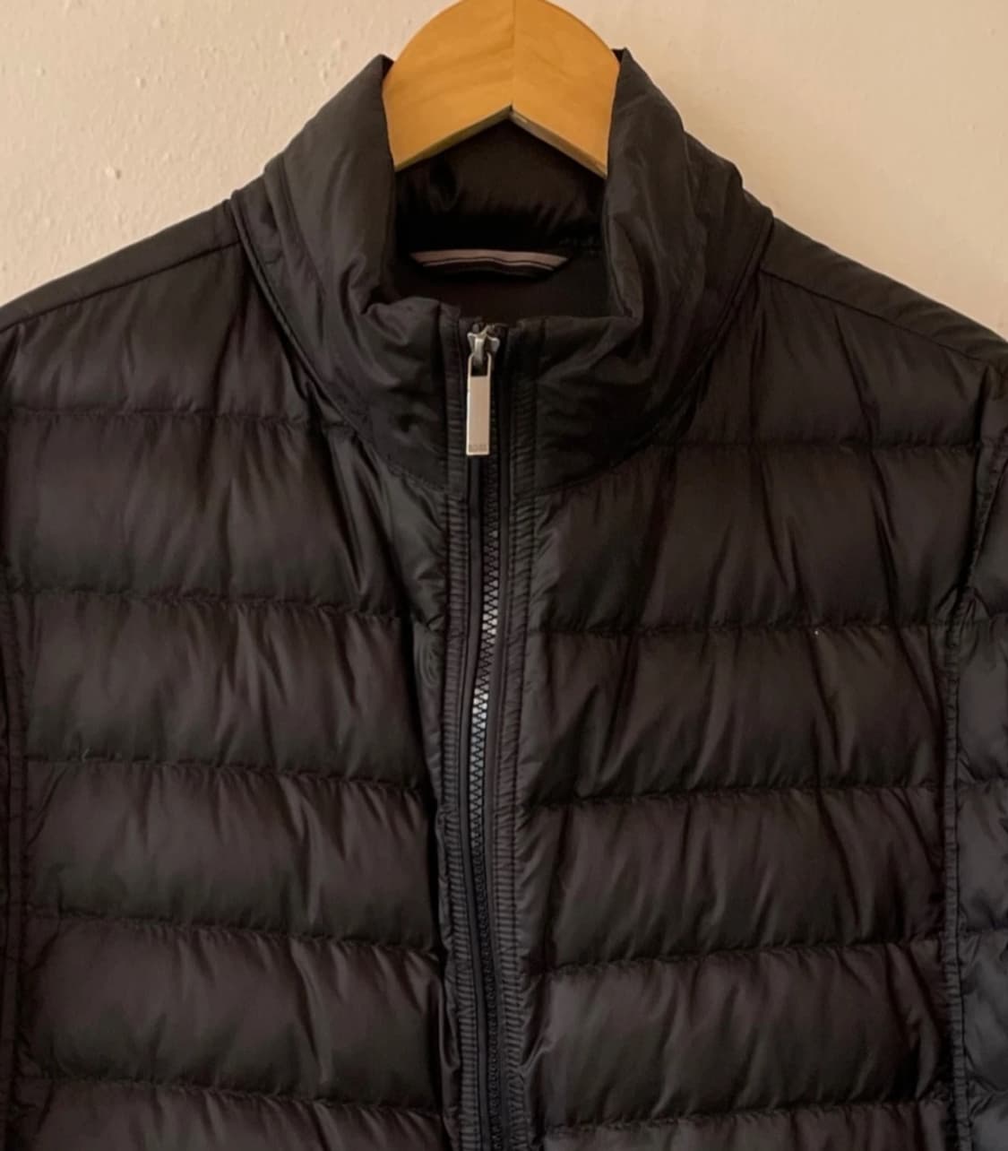 휴고보스 남성 덕다운경량패딩점퍼

 상품이미지2