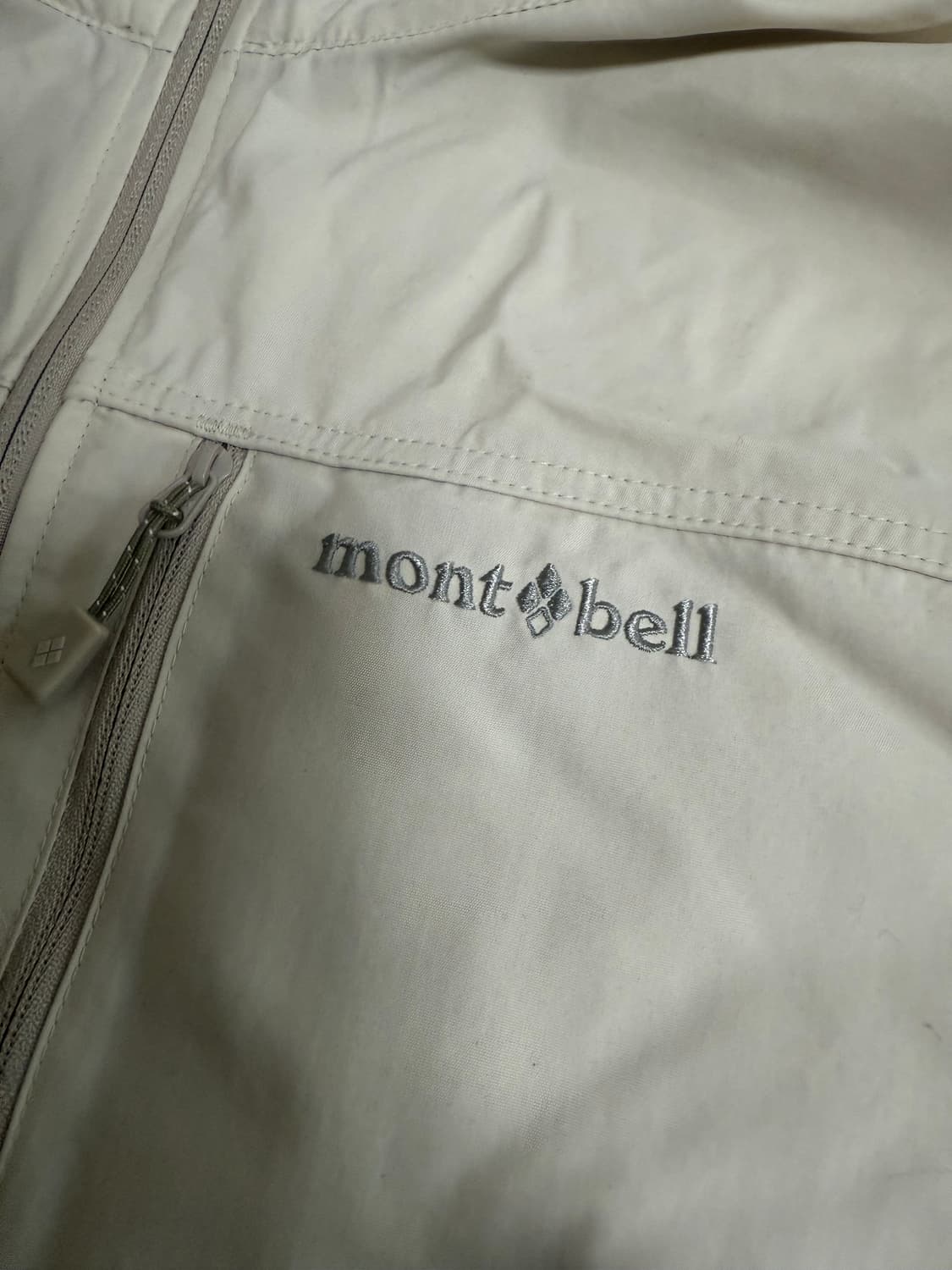 (새상품) 몽벨 O.D 아이보리 후드 바람막이 자켓 M 상품이미지3