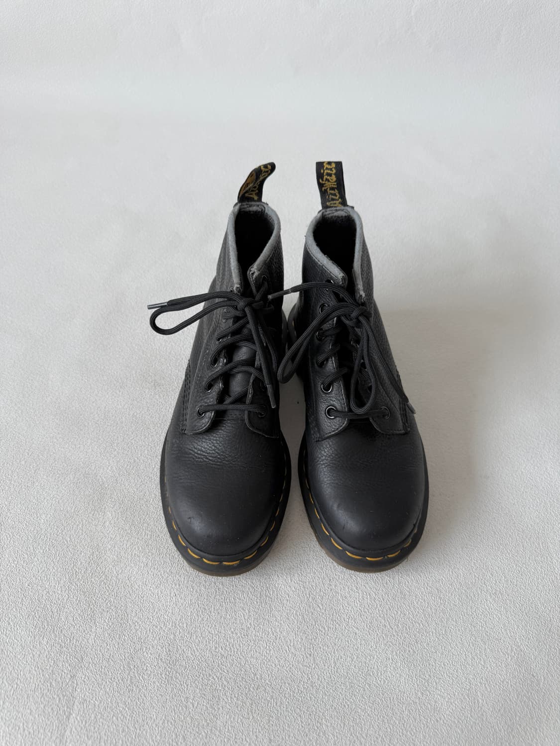 [UK4, 230]닥터마틴(Dr.Marten) 6홀 레더 부츠 상품이미지2