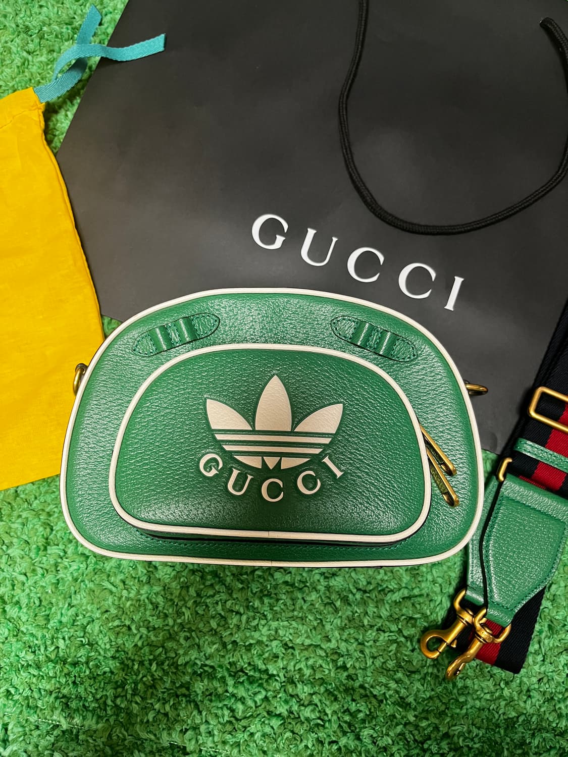 구찌 x 아디다스 콜라보 스몰 숄더백 상품이미지4
