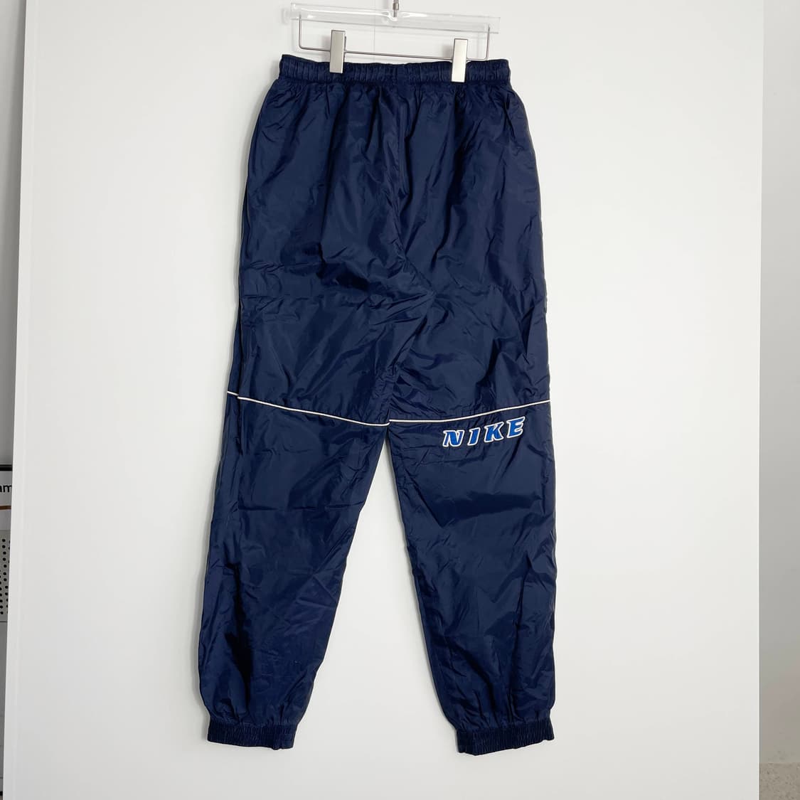 C1 나이키 네이비 나일론 패디드 트랙팬츠 30-32사이즈 상품이미지3