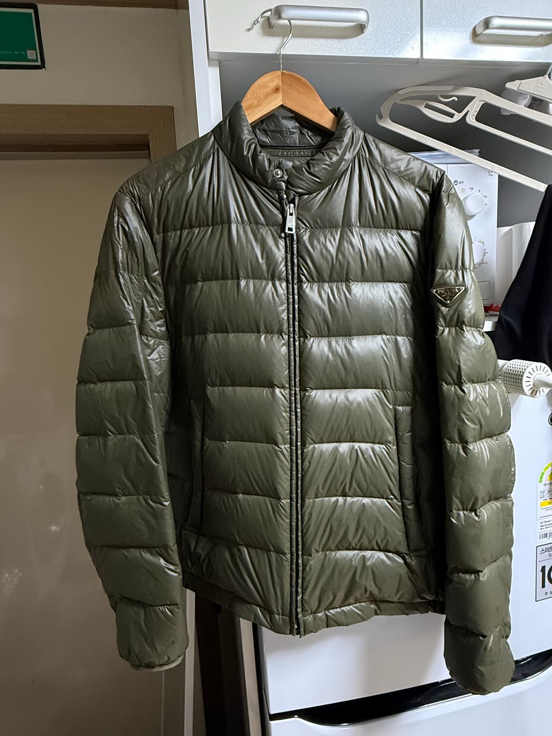[48] 프라다 경랑패딩 카키 상품이미지2