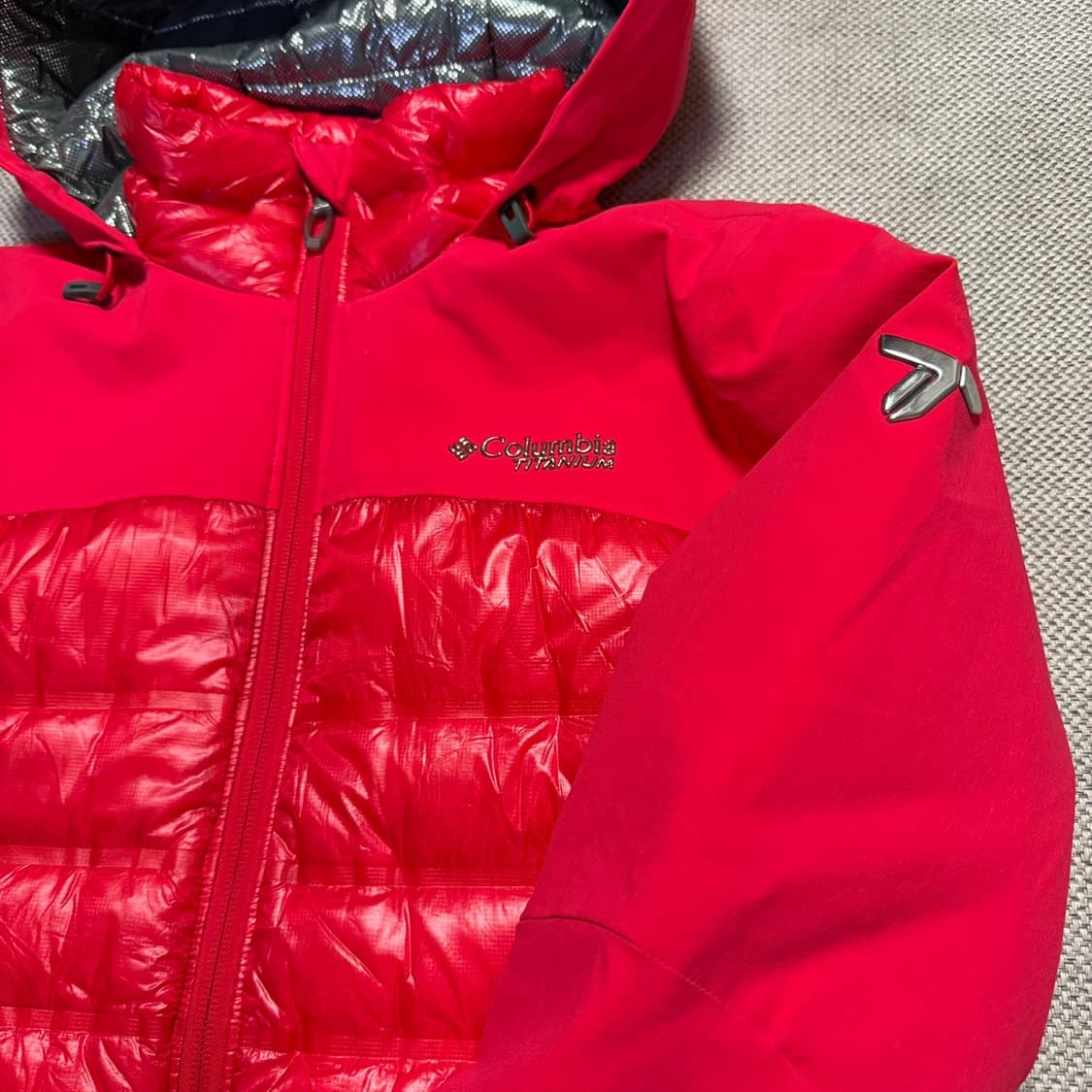 컬럼비아 티타늄 터보다운 경량패딩 상품이미지2