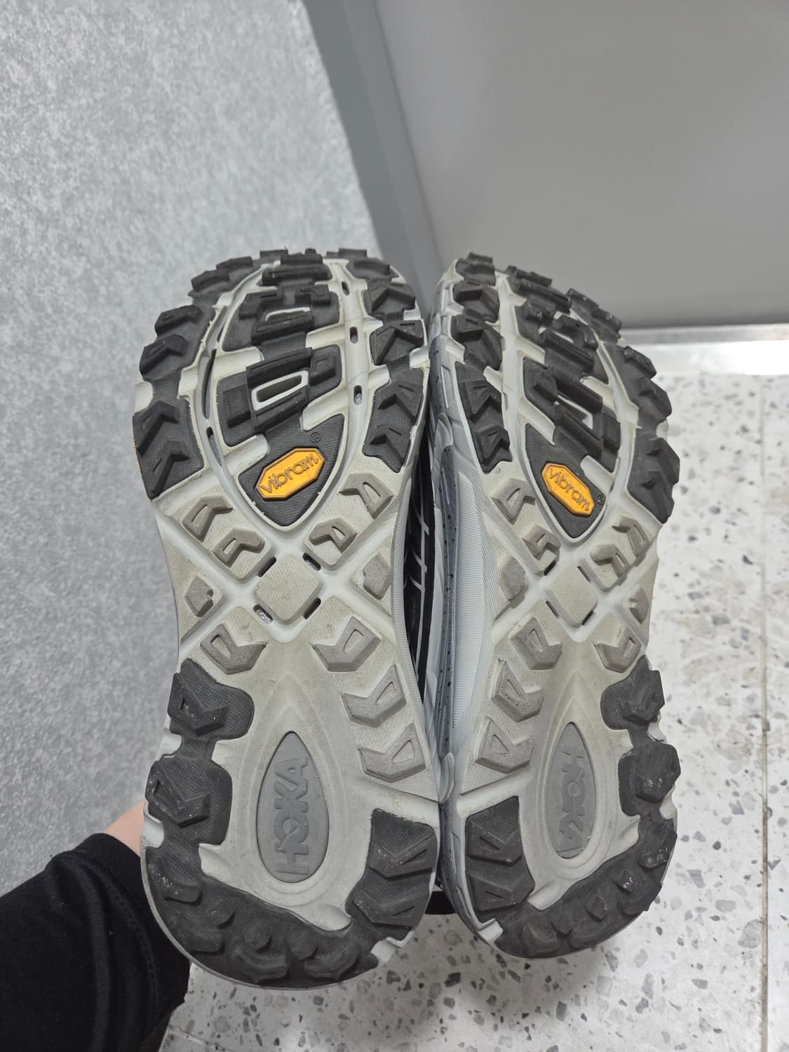 호카 마파테 스피드2 블랙 캐슬록 260(박스 포함) 상품이미지5