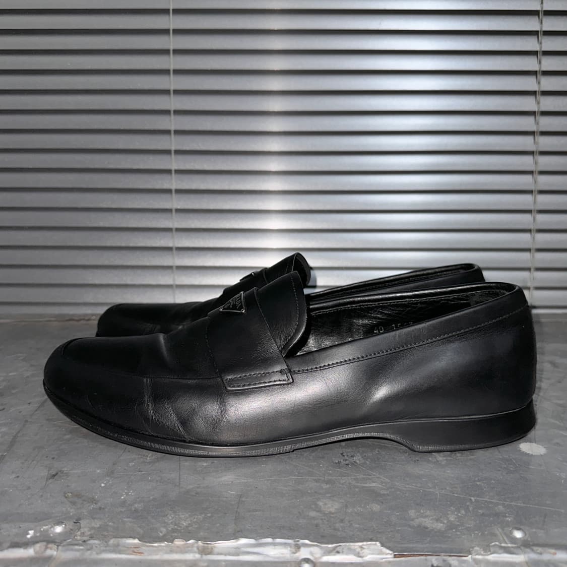 00s 빈티지 블랙 프라다 스포츠 로고 로퍼 상품이미지3