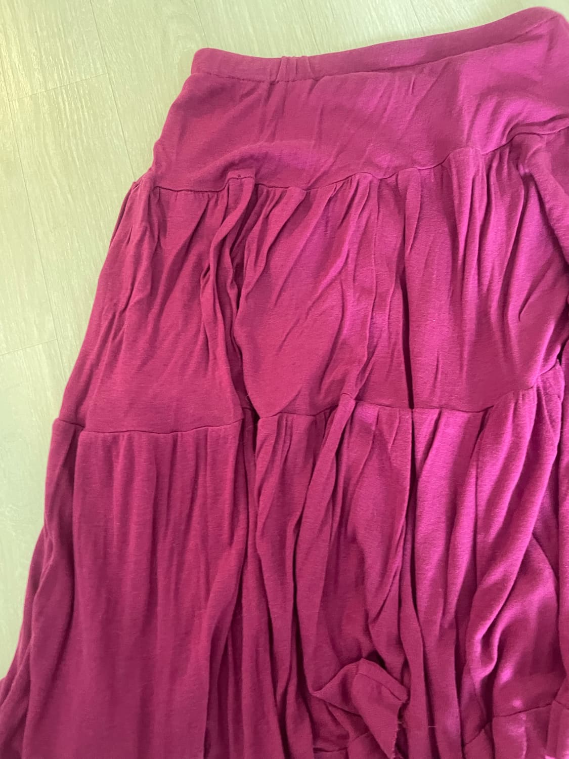 COSMOSS frill tiered midi skirt MAGENTA 상품이미지3