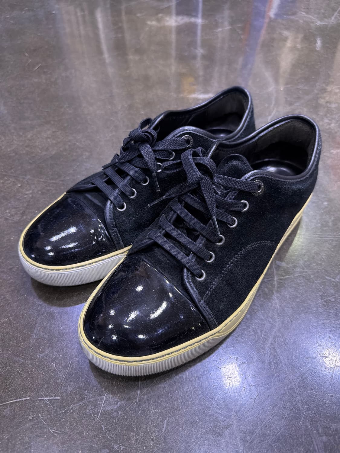 랑방 벨루어 스웨이드 스니커즈 블랙 5 사이즈 240 상품이미지1