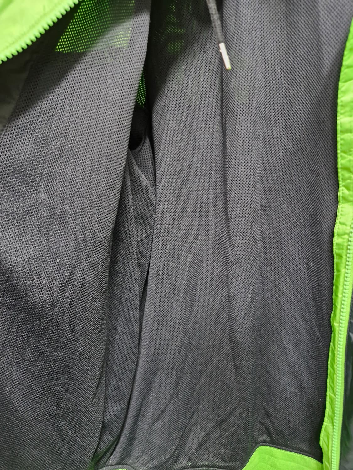 105XL 나이키 윈드러너 바람막이 자켓. 상품이미지9