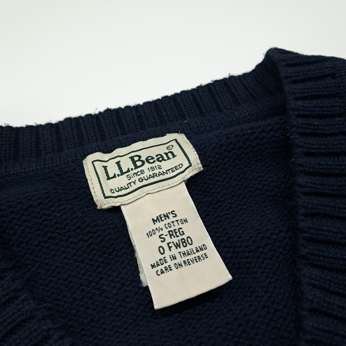 CL201 S 엘엘빈 코튼 그린스크립트라벨 네이비 니트 베스트 상품이미지3