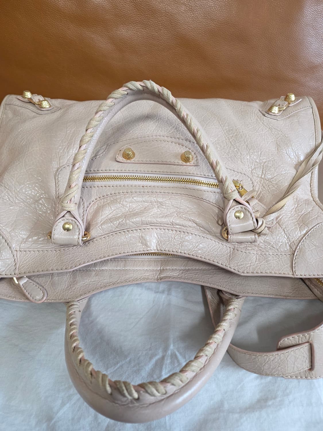 정품 발렌시아가 모터백 르시티 시티백 미듐 상품이미지3