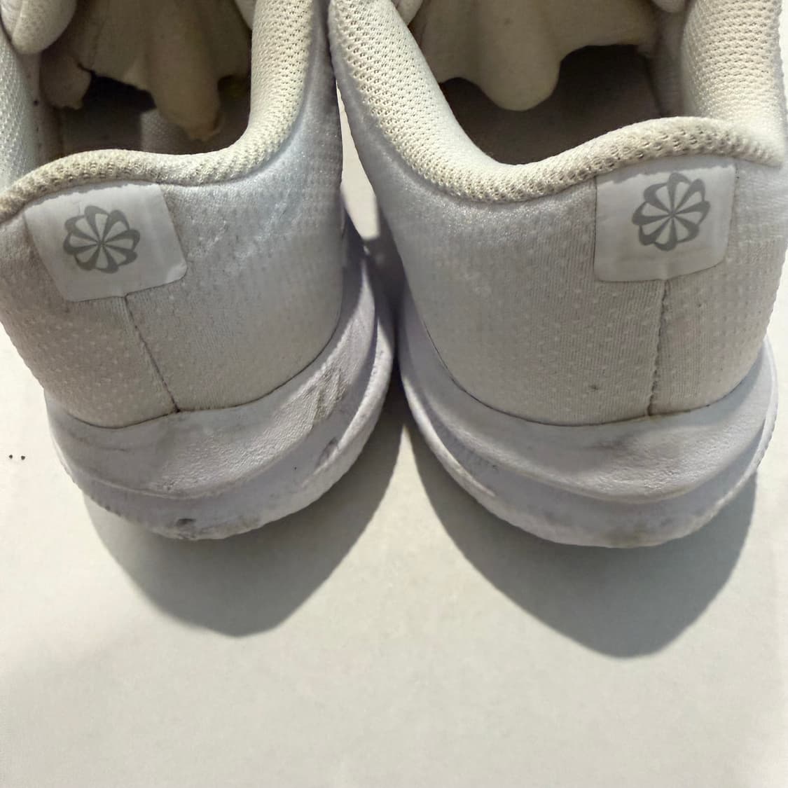 Nike 에어 윈플로 러닝 10 화이트 상품이미지4