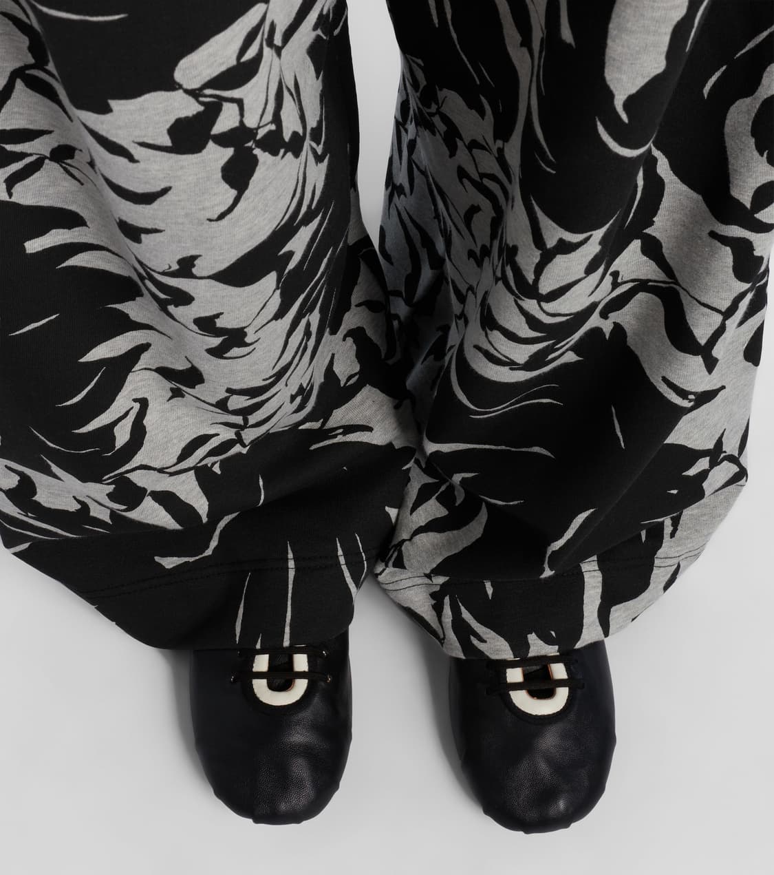 [36,38]드리스반노튼 26ss 발레리나 레더 스니커즈/블랙 상품이미지2