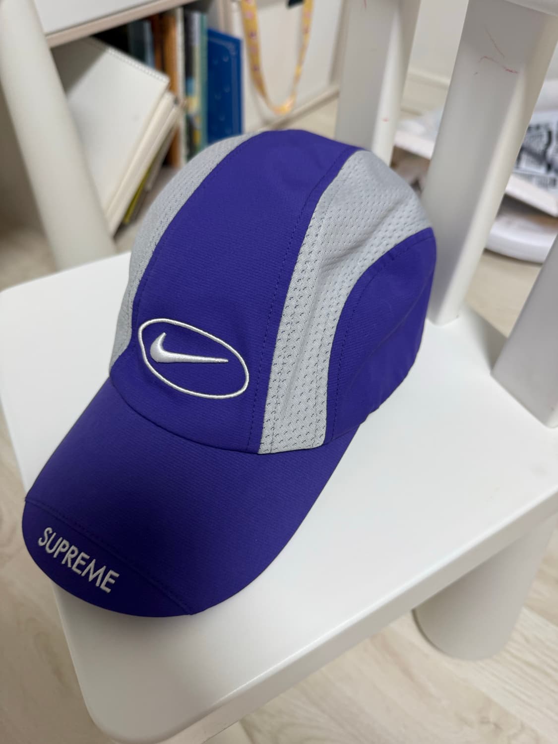 슈프림나이키 러닝햇 퍼플 상품이미지1