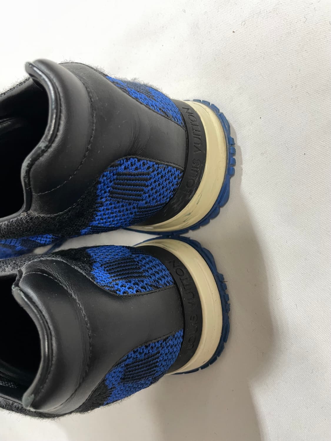 루이비통 런어웨이 다미에 블루 스니커즈  상품이미지6