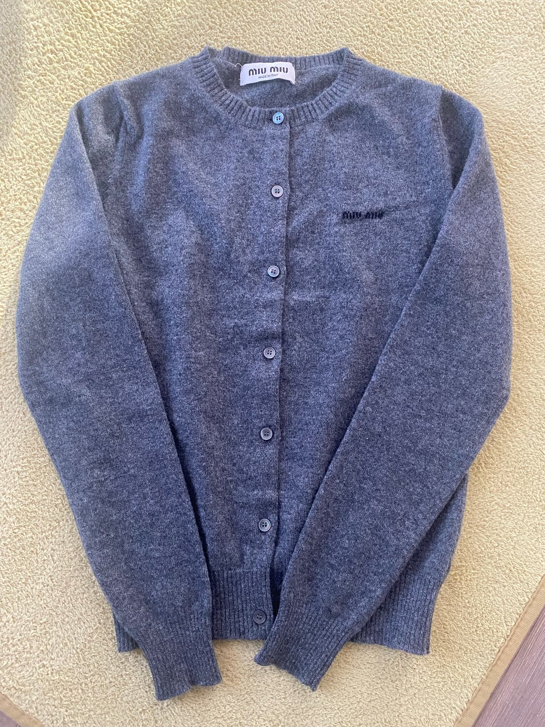 미우미우 캐시미어 가디건 36 상품이미지2