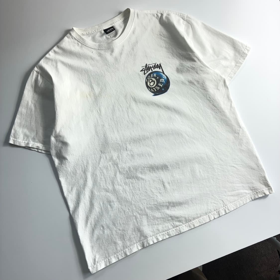 Stussy  스투시x본앤레이즈드 8ball 화이트 반팔 티셔츠  상품이미지4