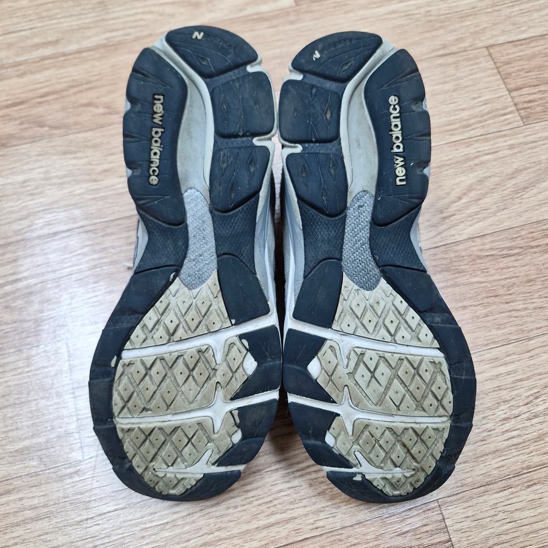275) 뉴발란스 990v3 그레이 상품이미지7