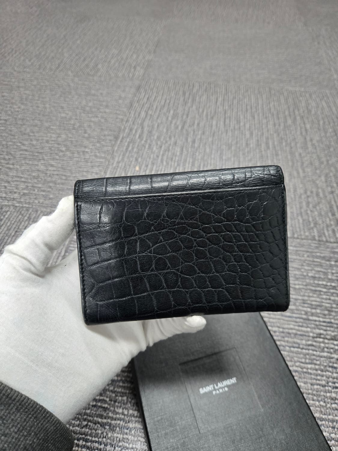 [특가][정품]입생로랑 크로커다일 반지갑 상품이미지2