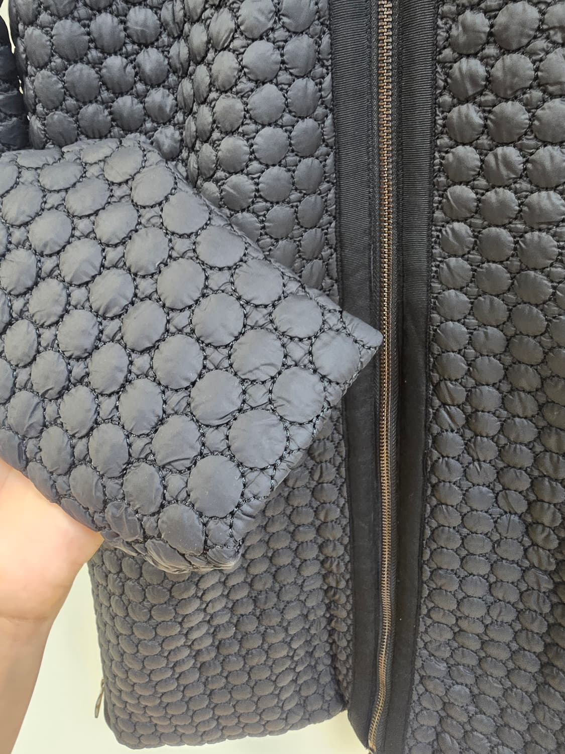 아르마니진스 텍스쳐 퀼팅 집업 패딩 자켓 상품이미지5