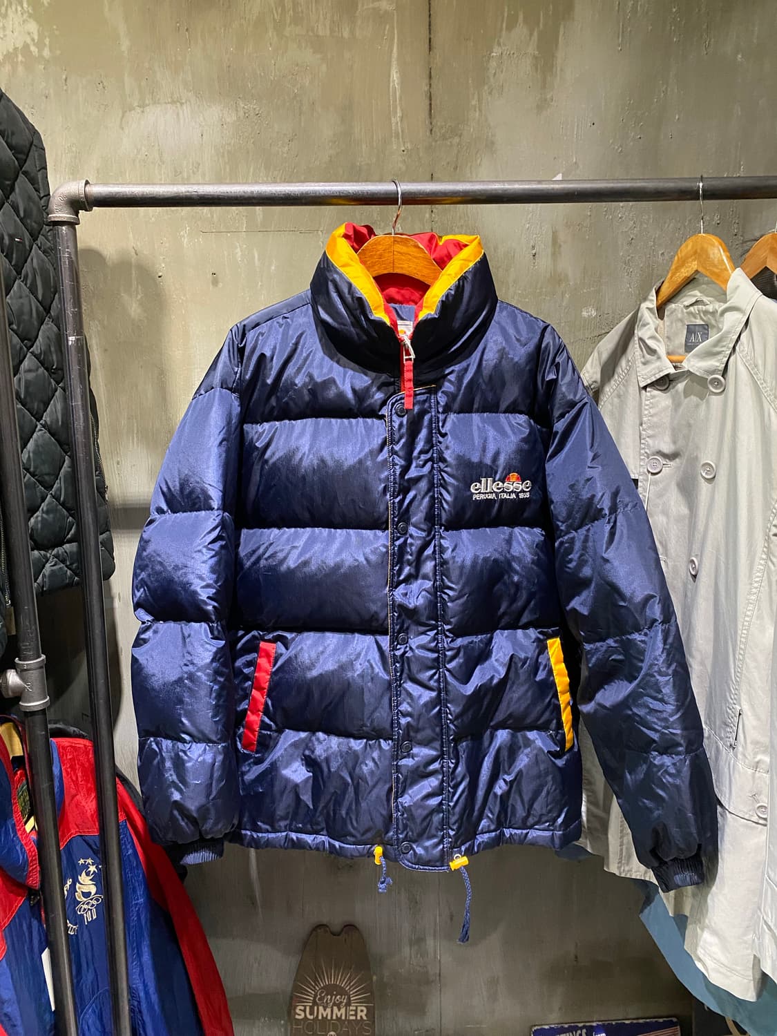 엘레쎄 구스다운 올드스쿨 패딩 상품이미지1