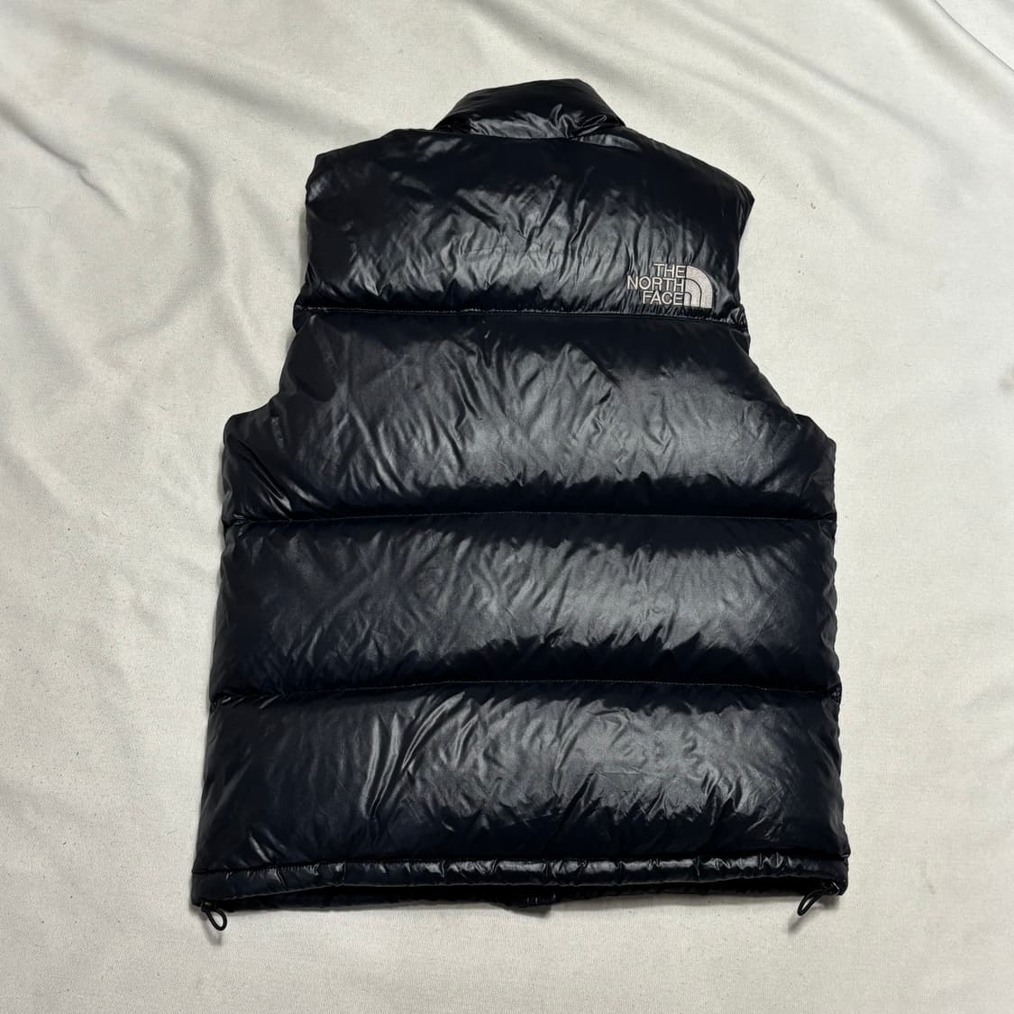 90 노스페이스 700 눕시 유광 패딩 베스트 상품이미지3
