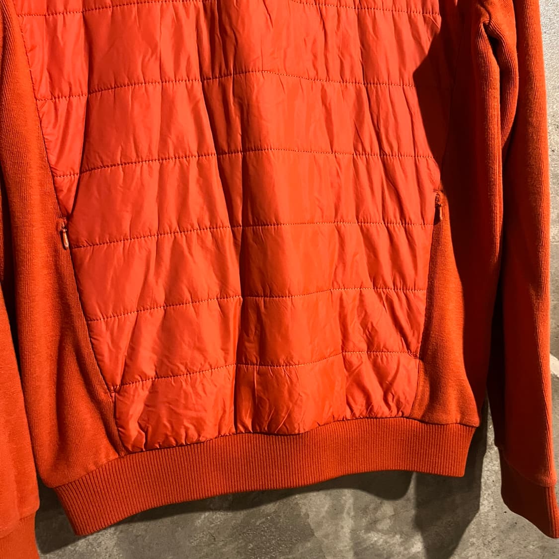 파리게이츠 퀼팅 반집업 니트 상품이미지3