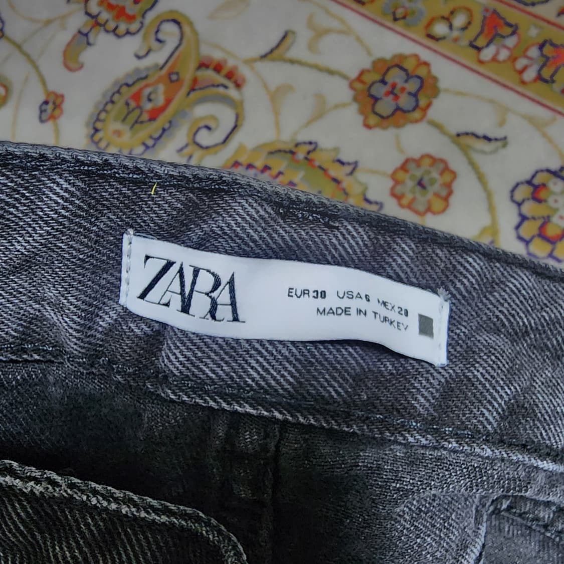 ZARA 자라 흑청 데님 청바지
28 상품이미지3