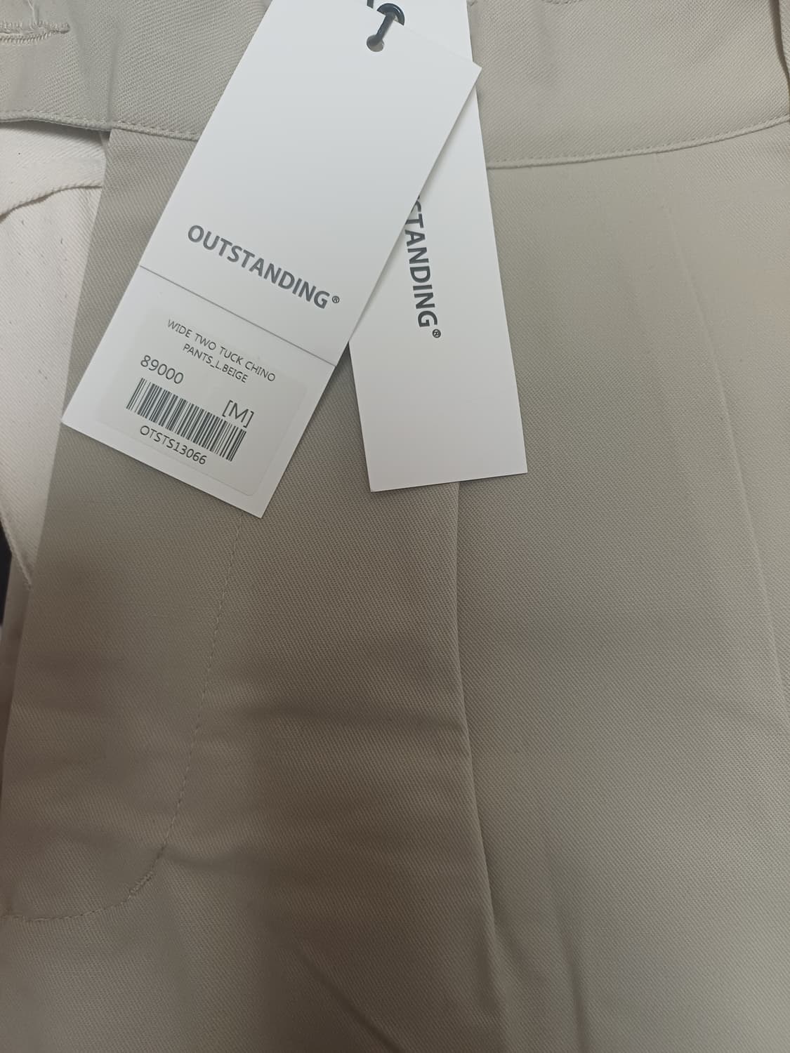 아웃스탠딩 와이드 투턱 치노팬츠 라이트베이지 상품이미지4