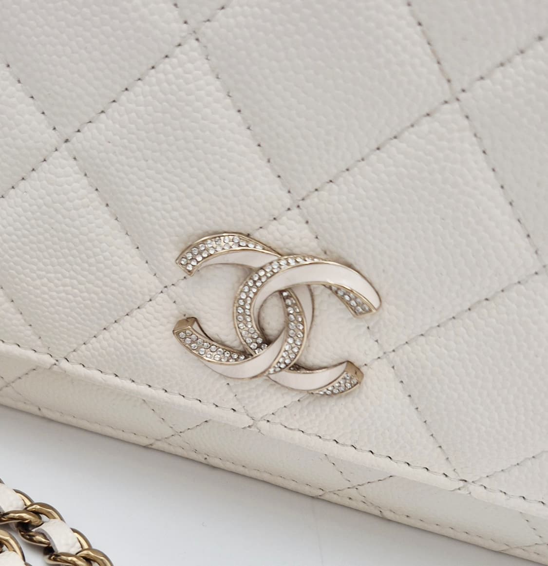 샤넬 클래식 WOC 캐비어
화이트 금장
체인백 크로스백
 상품이미지2