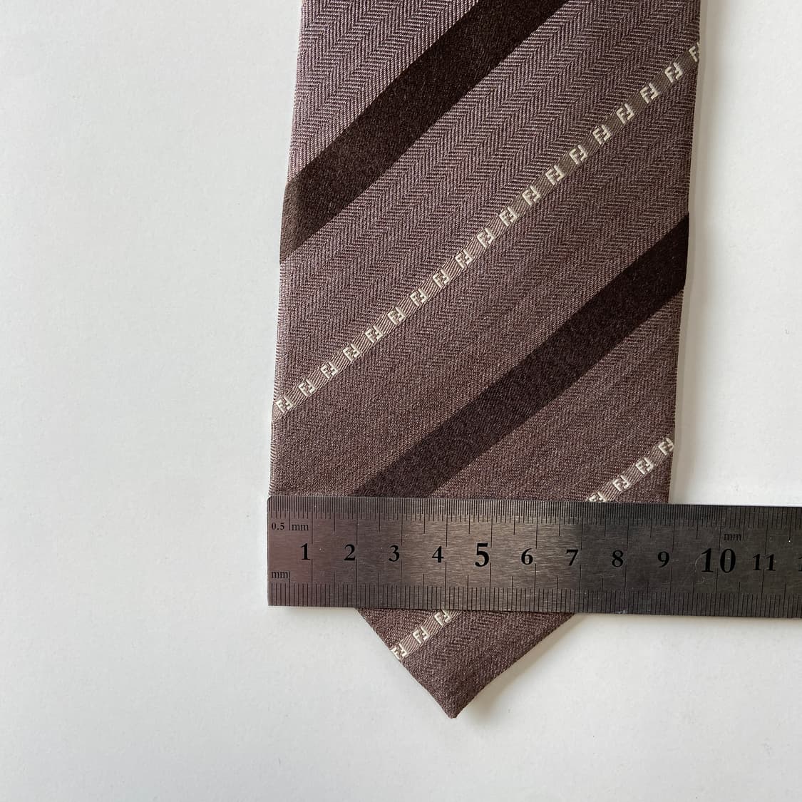 펜디(FENDI) 모노그램 신형라벨 명품 정품 넥타이 상품이미지8