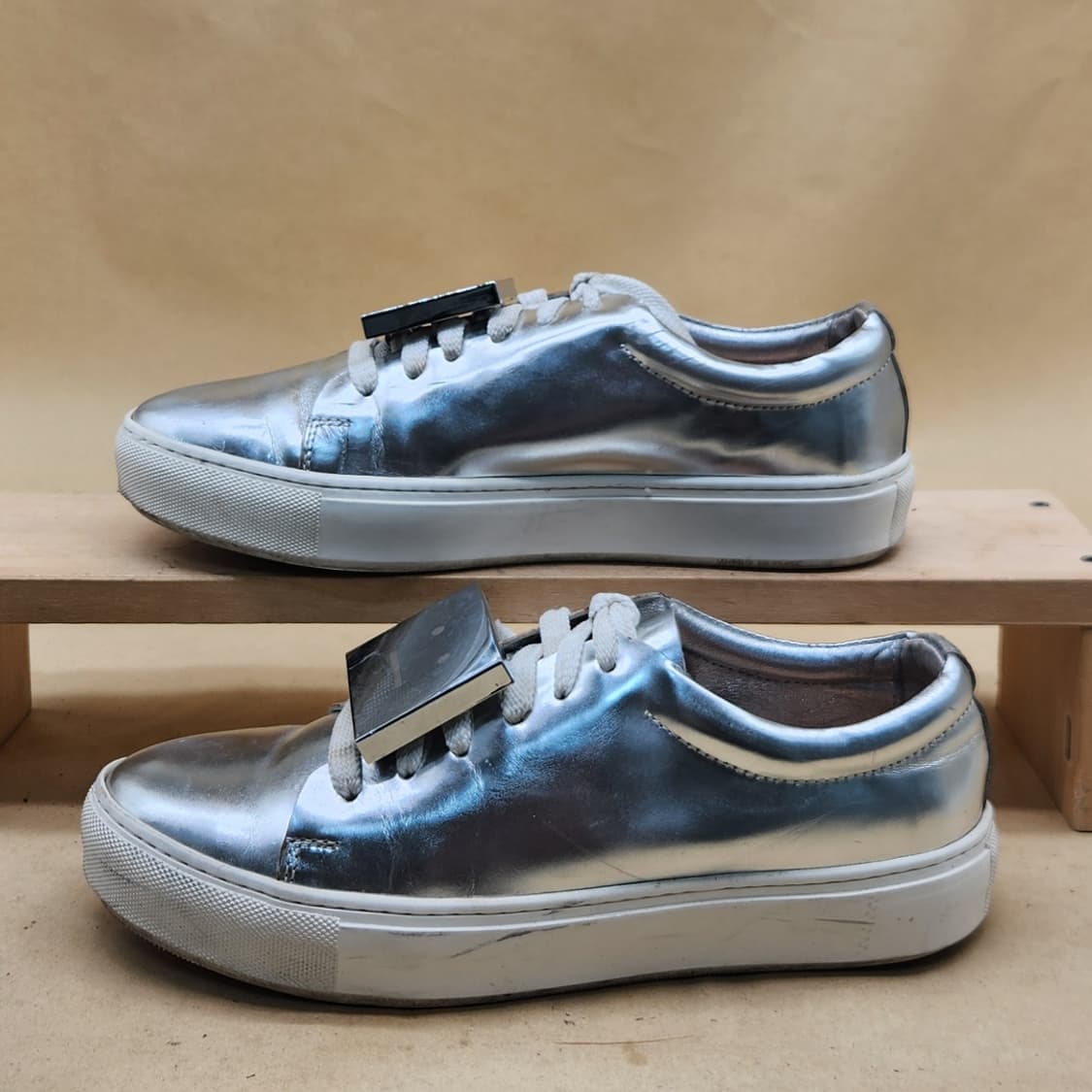 아크네스튜디오 아드리아나 여성스니커즈 240 상품이미지1