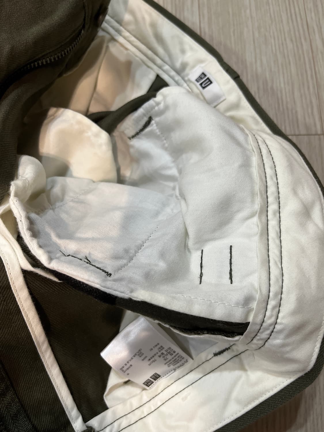 유니클로 u 치노팬츠 올리브 상품이미지2