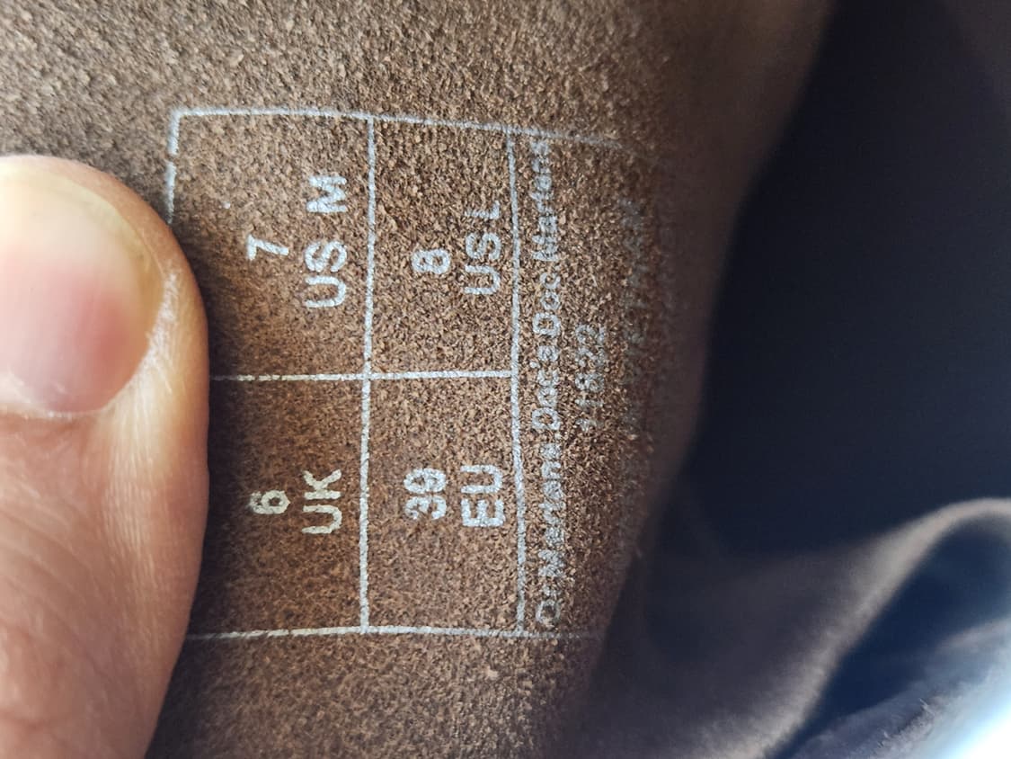 닥터마틴 1460 8홀 크레이지호스 (250) 상품이미지9