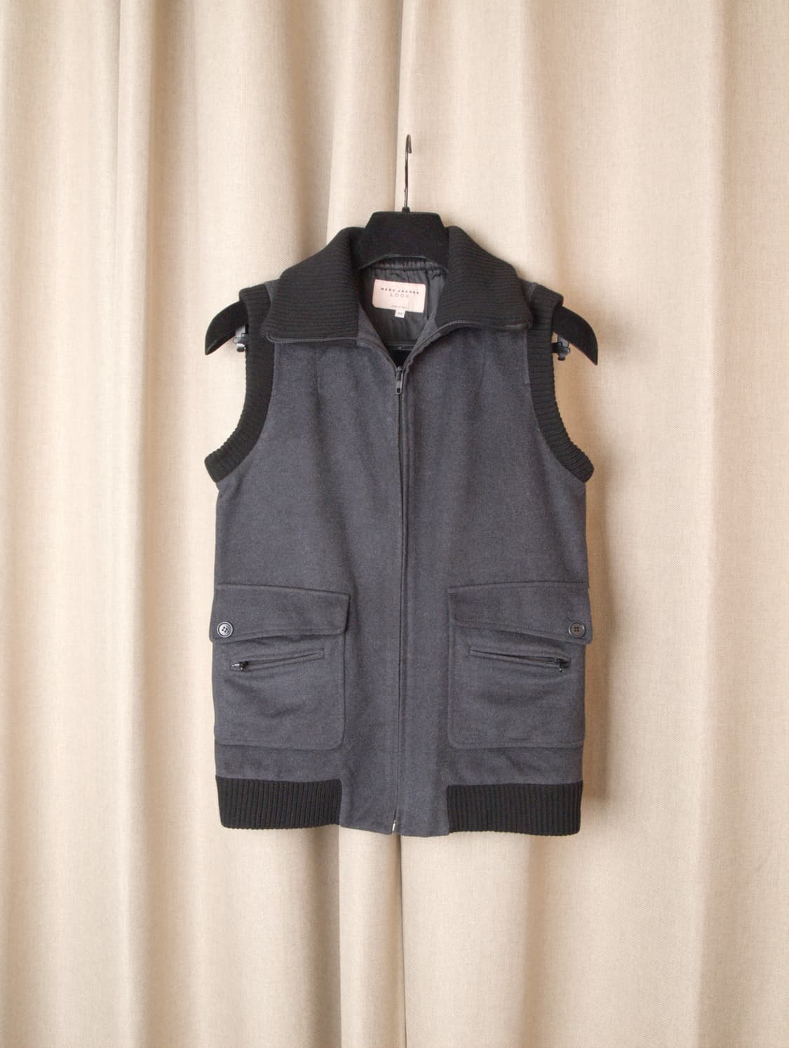 LOOK Silk Wool Zip-up Vest 상품이미지1