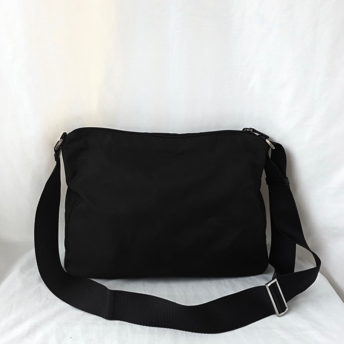 [정품 PRADA] 프라다 투지퍼 나일론 크로스백 숄더백 남녀공용 상품이미지2