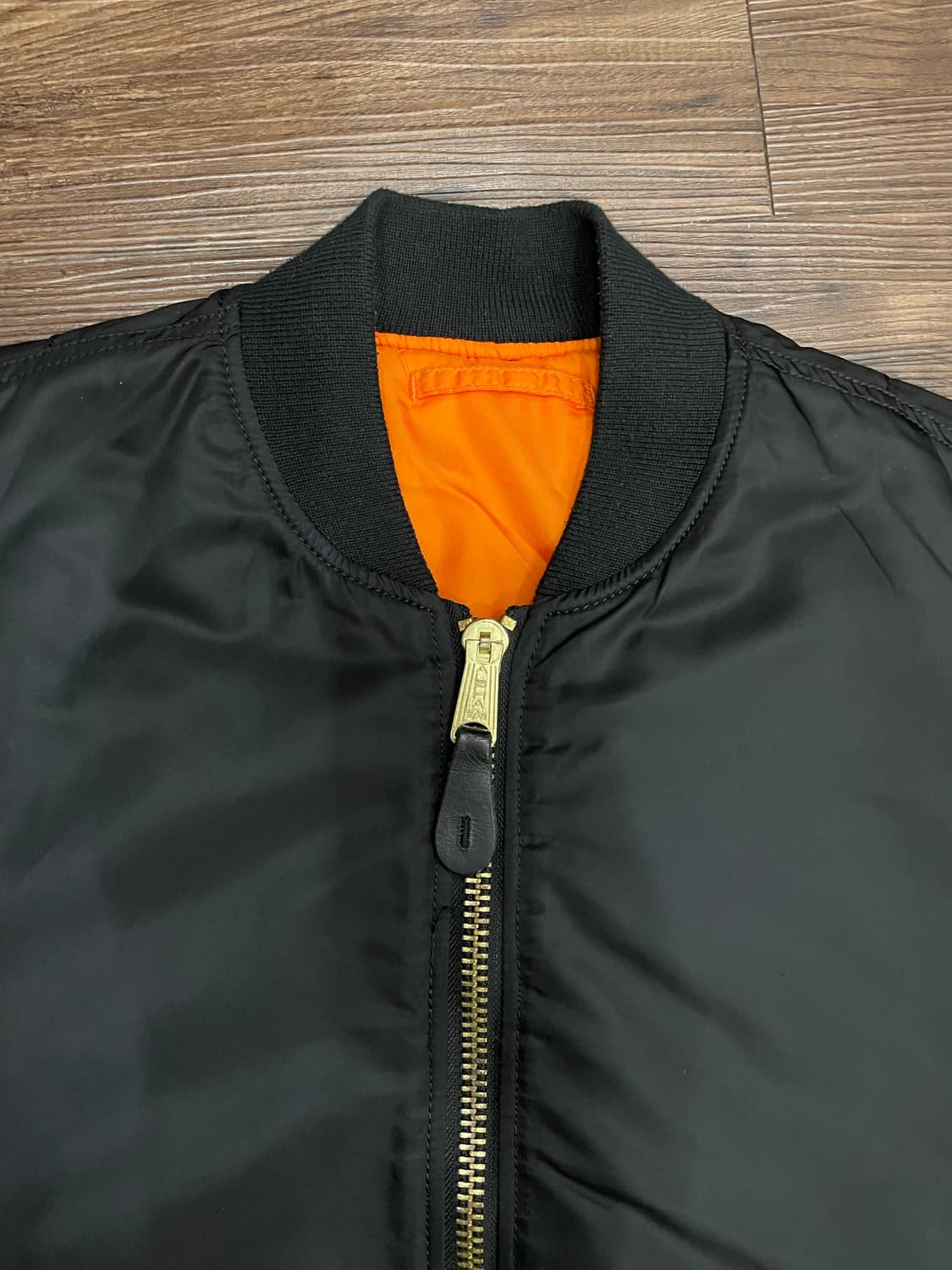 알파인더스트리 ma-1 플라이트 자켓 항공점퍼 블랙 상품이미지2