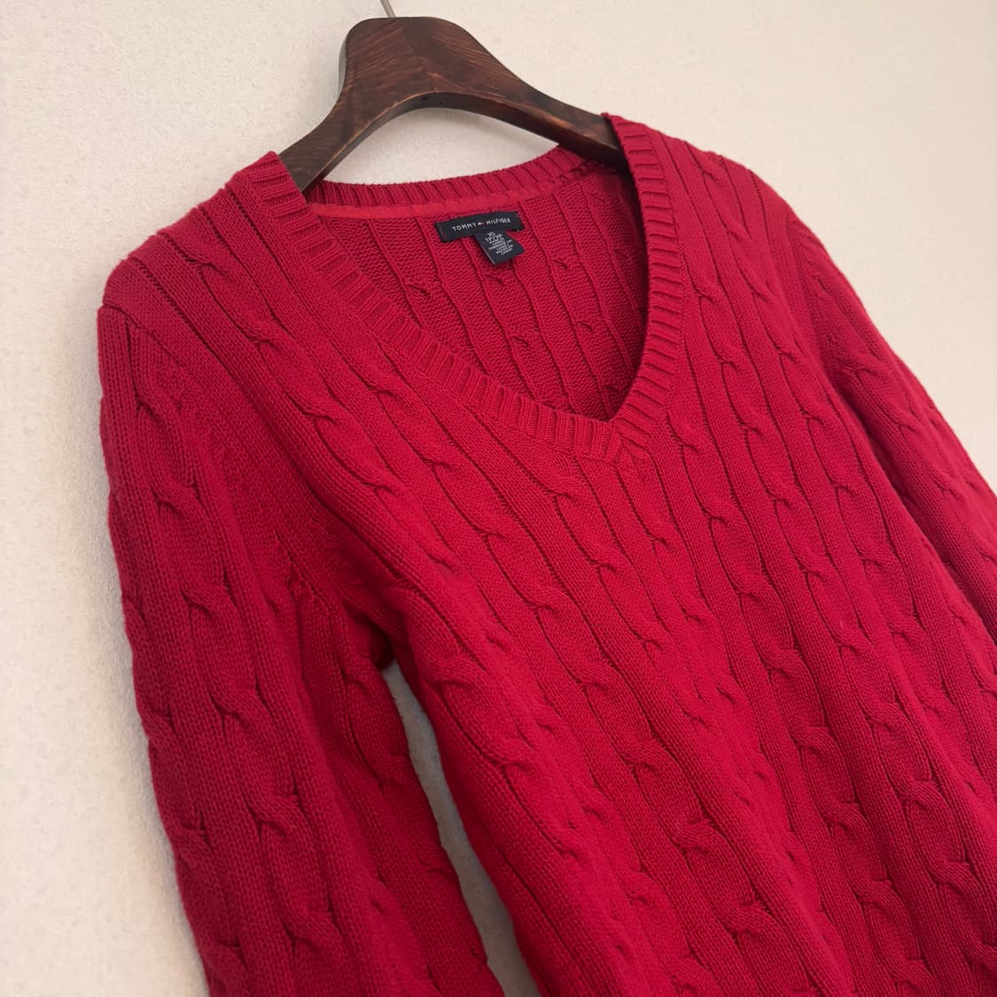 타미힐피거 XS 니트 레드 케이블 정품 슬림 실루엣 볼륨 수입 상품이미지6