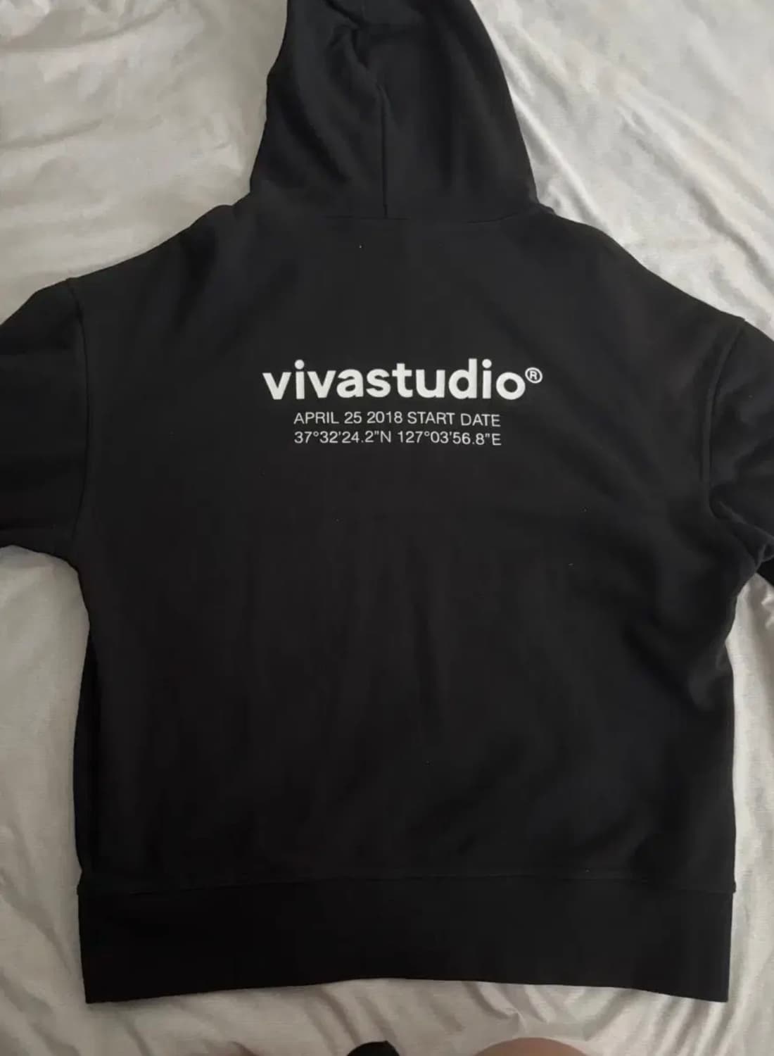 비바스튜디오 후드티 상품이미지2